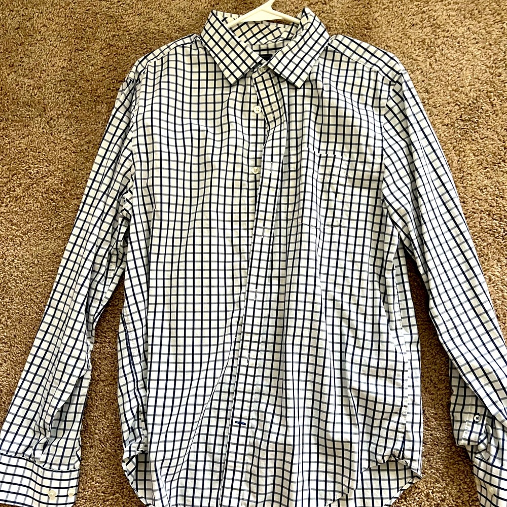 Men’s Large Gap Button Down Dress Shirt